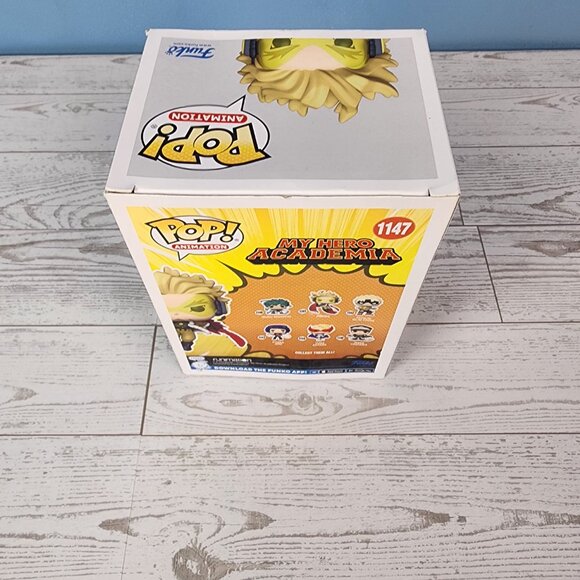 Flocked Hawks Funko POP Figure MHA #1147 Limited Edition Rare & Exclusive - Picture 6 of 7